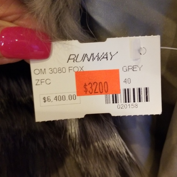 Luxurious Real Fox Fur Striped Coat - Picture 2 of 3